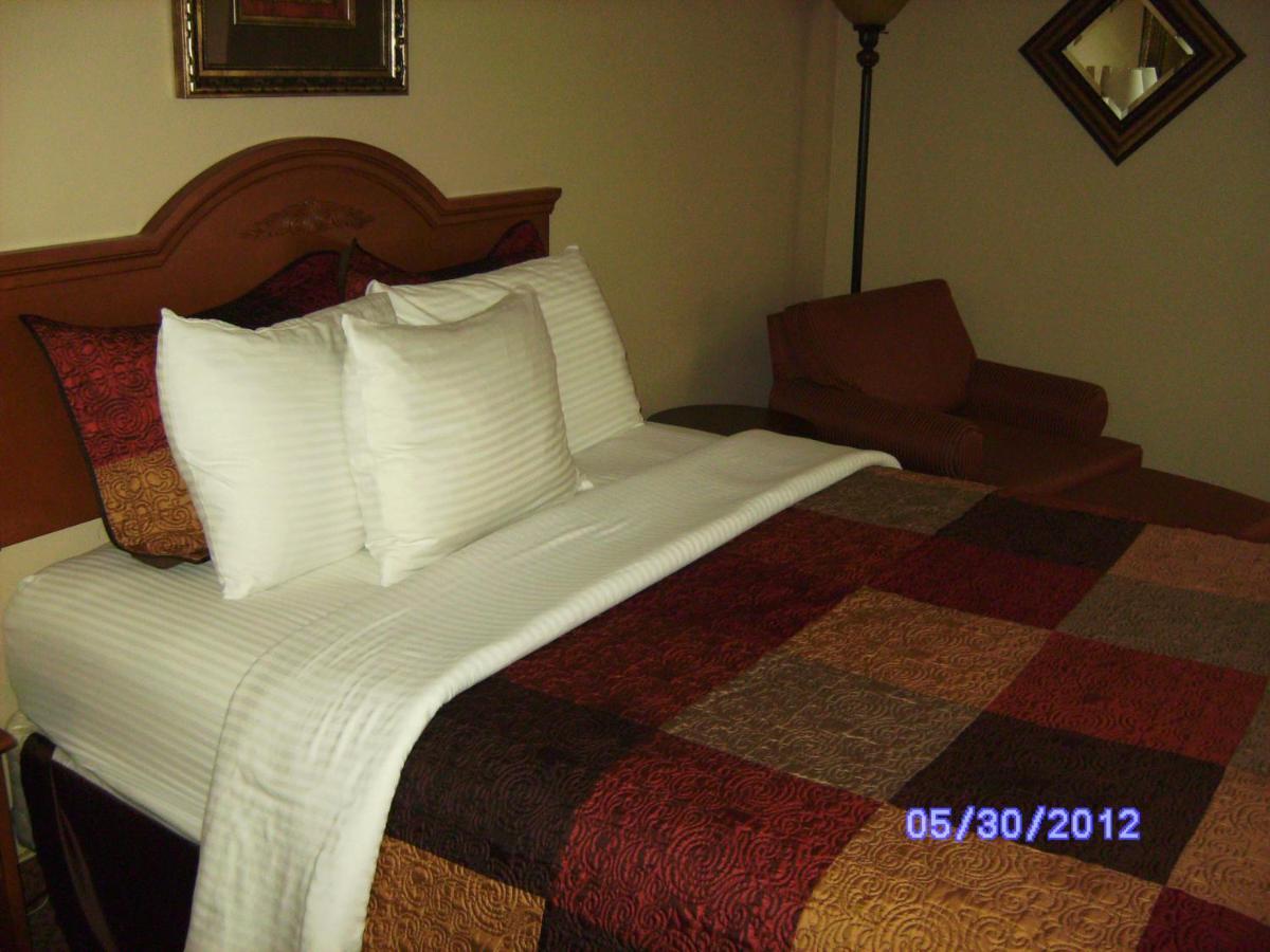 All American Inn & Suites Branson Exterior photo